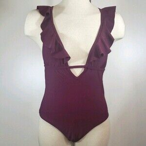 CUPSHE HeartAttack Plunging Ruffle Swimsuit size M